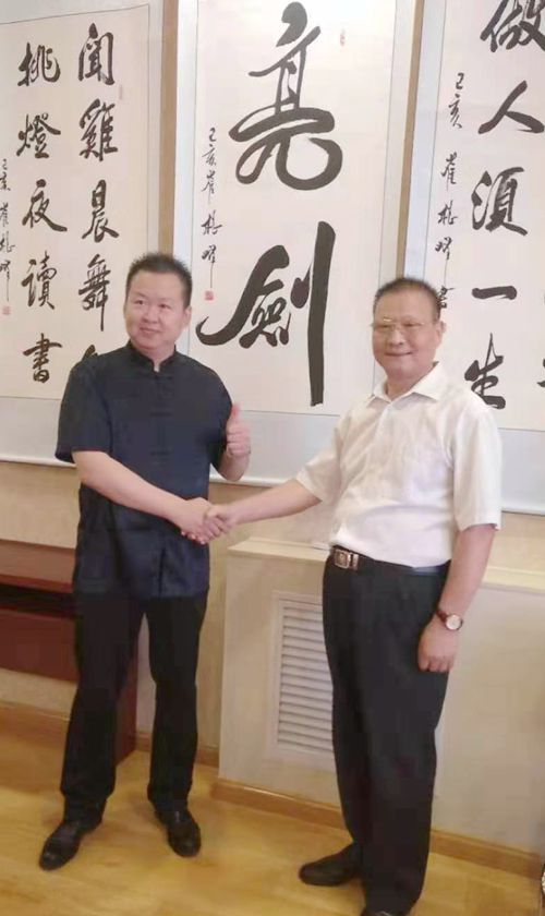 老驥伏櫪，紅心向黨——崔根峰將軍書法展觀感